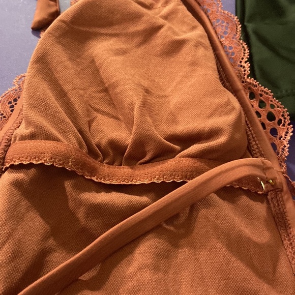 Xhilaration Halter Style One-Piece Sienna Swimsuit Size Small - Picture 6 of 9